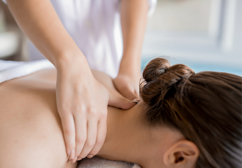 Massage Therapist or Chiropractor for Stiff Neck Treatment